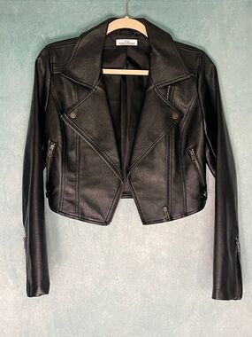 Moda Boutique s Cropped Pleather Jacket